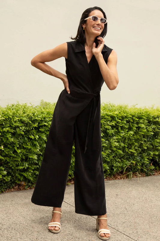 Alex Sleeveless Jumpsuit in Black