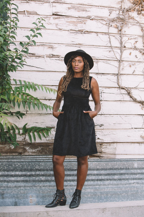 Mere Dress in Black Ribbed Velvet